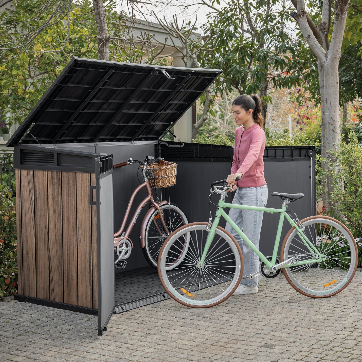 2020L Large Outdoor Storage Shed with Lockable Doors & Easy Access Lid