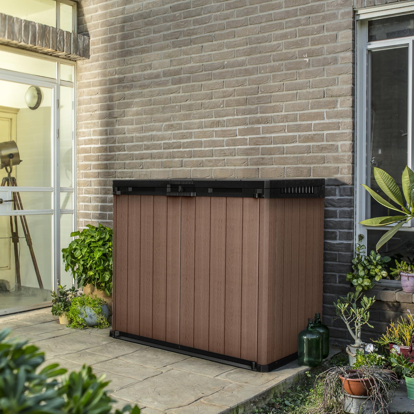 1150L Outdoor Garden Storage Box with Lockable Doors & Weatherproof Design